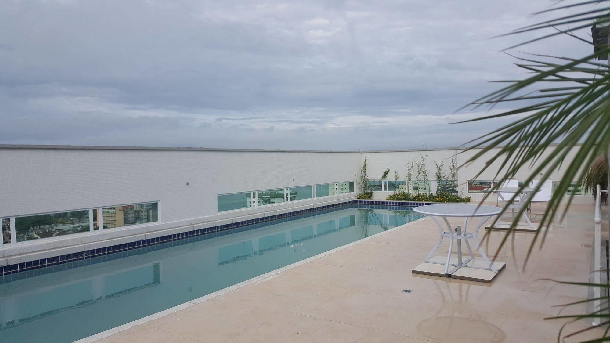 Ramada By Wyndham Macae Hotel & Suites Exterior foto